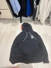ナイキ WHO Tシャツ 出品