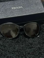 PRADA SPR05N ブラック キャットアイ サングラス 正規品 - メルカリ