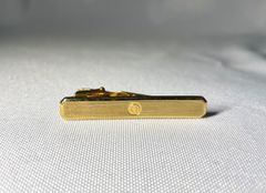 GUCCI グッチ ブランドロゴ文字 ブラックレザー装飾 クロームシルバー