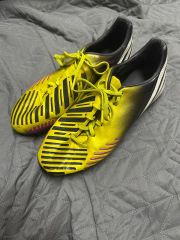 FC東京 東慶悟 実使用サイン入りスパイク - メルカリ