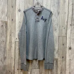 Abercrombie & Fitch A&F アバクロンビー&フィッチ MUSCLE マッスル規格 グレー ダメージ加工 ヘンリーネック ワッペン ロンT 長袖 Tシャツ メンズ L サイズ