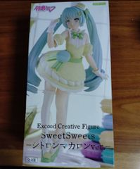 初音ミク マカロン フィギュア スイーツ exceed creative - メルカリ