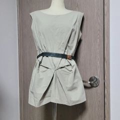 マルニ】MARNI ホワイト ノースリーブ ペプラムイタリア製 リネン混 42 