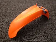 KTM 250EXC フロントフェンダー □B6449！VBKGSA KTM 【 2-546 】 キャブ車 動画有のサムネイル