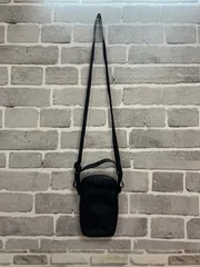 Y【Y8-22】◇ LeSportsac　スマホショルダーバッグ　黒色