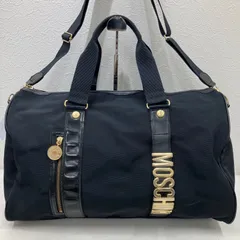 Y3077　MOSCHINO　モスキーノ　2way　ボストンバッグ　旅行用バッグ　トラベルバッグ　ブラック　黒　無地　ロゴプレート　ゴールド金具　レディース　シンプル　きれいめのサムネイル