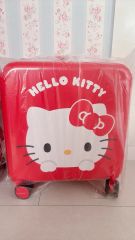 【美品】ハローキティ ドラえもん コラボ スーツケース ピンク キャリーバッグ 美品】ハローキティ ドラえもん コラボ スーツケース ピンク キャリー