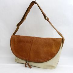 ☆HERZ【ヘルツ】ワンハンドル ハーフムーン ショルダーバッグ カーキ