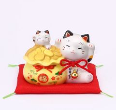 招き猫 金の巳の置物 千客万来 縁起物 幸運 - メルカリ