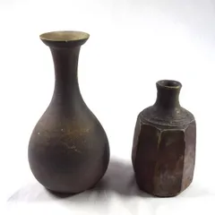 ◆【花器】備前焼　花瓶 ２個組 陶印あり ブラウン ギフト【中古】 