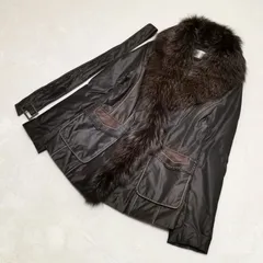 BALMAIN 毛皮 コート paris 軽量 中古品 管理番号KKVNKO74575のサムネイル