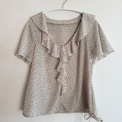 Rouge vif ドット柄フリルブラウス 日本製 ベージュ 半袖 シフォン風 