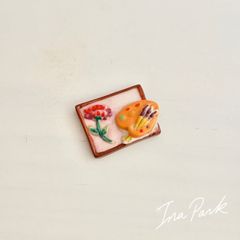 私の趣味　フェーブ　ヴィンテージ　フランス　陶器　ミニチュア　自転車　パレット パレットと花の絵のフェーヴ フェーブ フランス製 ミニチュア 陶器