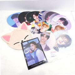 ILLIT It's Me 韓国子供公園 スローガン うちわ トレカセット - メルカリ
