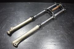 ビラーゴ250 フロントフォーク トリプルツリー - メルカリ