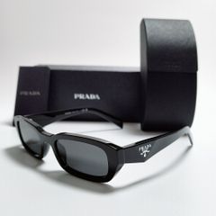 PRADA プラダ SPR26Z-F 16K-08Z シンボル ロゴ サングラス - メルカリ