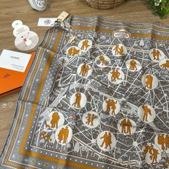 新品 HERMESエルメス カレ55 新パリの恋人たちバンダナ シルクスカーフ