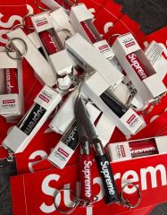 今週のみ限定価格！Supreme キーホルダー 7点セット - メルカリ