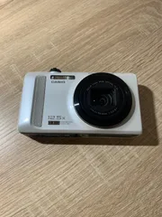 EX-ZR200 ホワイト  M777 カシオ EXILIM EX-ZR200 ホワイト | コンパクトデジタルカメラ