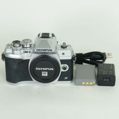ほぼ新品】 オリンパス OM-D E-M10 Mark Ⅳ レンズ 354回 - メルカリ