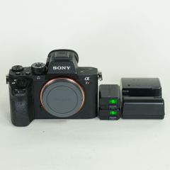SONY α7RII α7r2 ミラーレス一眼カメラ バッテリー3つ付き - メルカリ