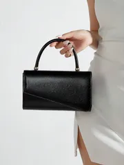 バッグ レディース ハンドルバッグ レディースファッション 無地クラッチバッグ、メタルアクセントでデコレーション、フラップデザイン、PU素材、チェーンショルダーストラップ、ガラ、ボール、フォーマルイベントなどの正式
