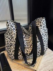 ワールドペガサスxSHRITAコラボ】3WAYオリジナルバッグ レオパード完売