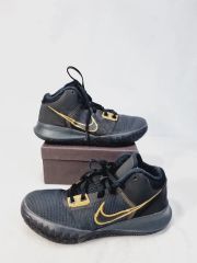 Nike Kyrie バッシュブラック ゴールド 値下げ受け付けます - メルカリ