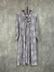 apart by lowrys アパートバイローリーズ 総柄 Ｖネック Iライン ワンピース sizeF/紫 ■■ レディースのサムネイル