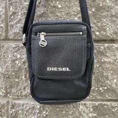DIESEL ディーゼル レザー ショルダーバッグ ブラック TWICE モモ着