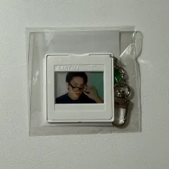 イニスフリー ミンギュ(MINGYU) フィルム マウント キーホルダー
