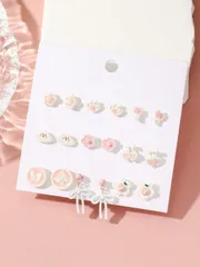ジュエリー レディース イヤーアクセサリー セット  18個入り キュートな猫の肉球、花、蝶型ピアスセット ミニマリストで多用途、女性用 週間
