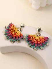 ジュエリー レディース イヤーアクセサリー  1ペア ハンドメイド カラフル コントラスト効果 鳳凰の尾花ペンダントピアス、ユニークデザイン、バカンス、パーティー、デイリーウェアに適しています