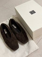 新品未使用 【GABRIELA COLL GARMENTS】バブーシュ 36 - メルカリ