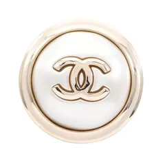 2026年最新】chanel シャネル ブローチ パールの人気アイテム - メルカリ