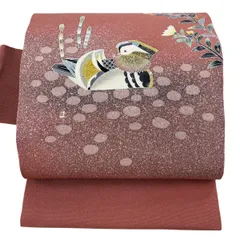 【美品】 名古屋帯 逸品 羽田登喜 落款 鴛鴦 草花 金銀彩 縮緬 ピンクベージュ 正絹 【中古】のサムネイル