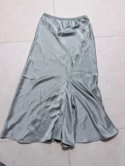 滝沢眞規子着○アドーアADOREプリーツヘリンボーンフレアースカート