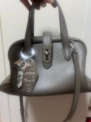 ぺ*ん様 CAFUN STANCE BAG BROWNSTONE スカーフ付 - メルカリ