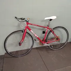 ◯ GIANT ESCAPE 自転車 クロスバイク 赤  現状品 4Fのサムネイル