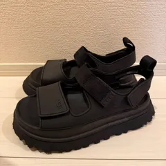 【クーポンあり！】UGG GOLDENGLOW BLACK アグ　ゴールデングロウ　ブラック　黒　サンダル　 25cm USW8