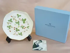 V24　ウエッジウッドWEDGWOOD　ワイルドストロベリーWILD STRAWBERRY  オクタゴナルディッシュ 18cm　ボーンチャイナ  箱あり　保管品