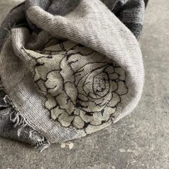 希少】玉木新雌 only one shawl BIG - メルカリ