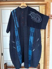 古布 家紋がポイント 使い込まれた布団皮からのコクーンチュニック