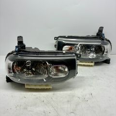 日産 キューブZ12 左右ヘッドライト ハロゲン STANLEY P8190 【公式通販】