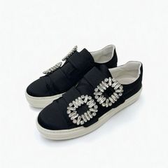 Roger Vivier ビジュー スニーカー ブラック - メルカリ