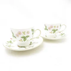 美品 WEDGWOOD ウェッジウッド ワイルドストロベリー ティーカップ＆ソーサー 2客 ペア リー 紅茶 英国 金彩 花柄 フラワー SU14217G2 
