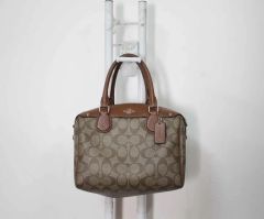 コーチ COACH ミニベネット 2wayバッグ ブラック上品でエレガントな