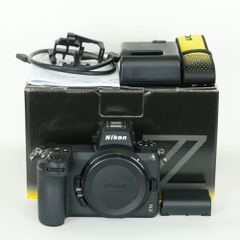 Nikon Z5II】+【Z35mmf1.8S】シャッター回数約2420枚 - メルカリ