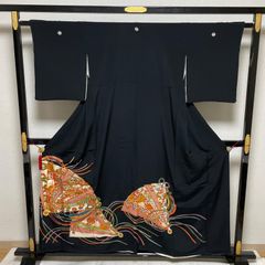 タグ付き ゴールドレファアートプリント ケープ＆タイトブラック 