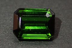 天然トルマリン ルース 4.050ct ソーティング付 - メルカリ